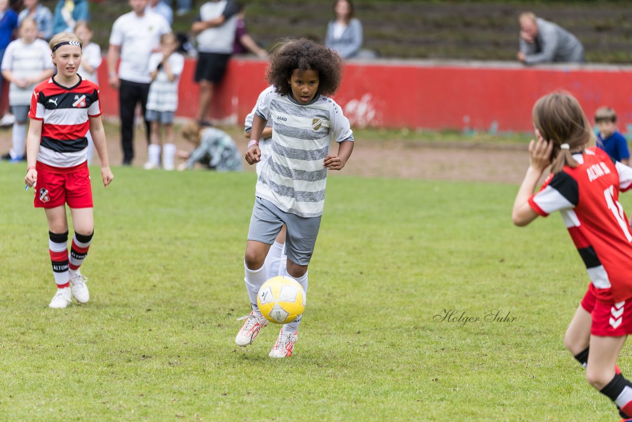 Bild 690 - Loewinnen Cup